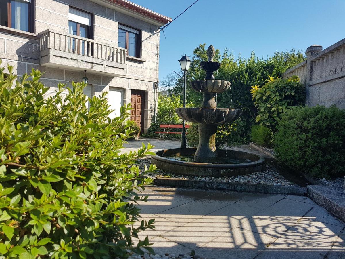 Villa O Eido de Celia Ponteareas Exterior foto